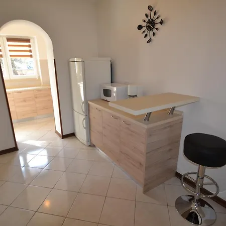 Oliva, Apartment *