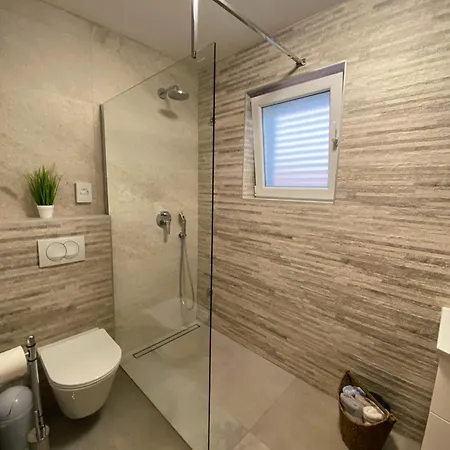 Oliva, Apartment