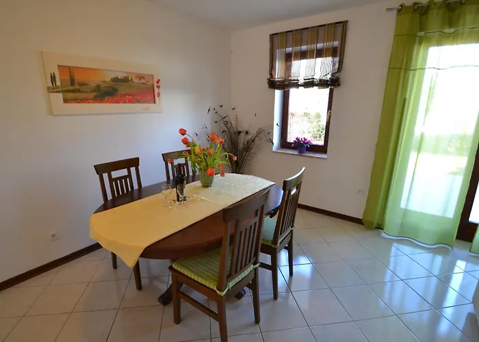 Oliva, Apartament Poreč