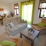 Appartement Oliva, *